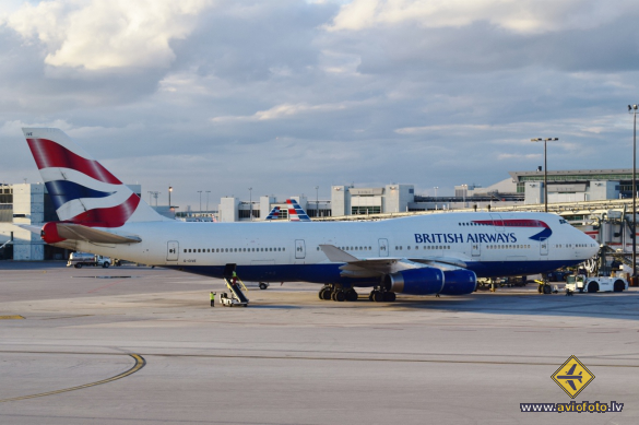 Boeing 747-436